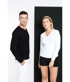 MEN'S LONG SLEEVE V-NECK T-SHIRT